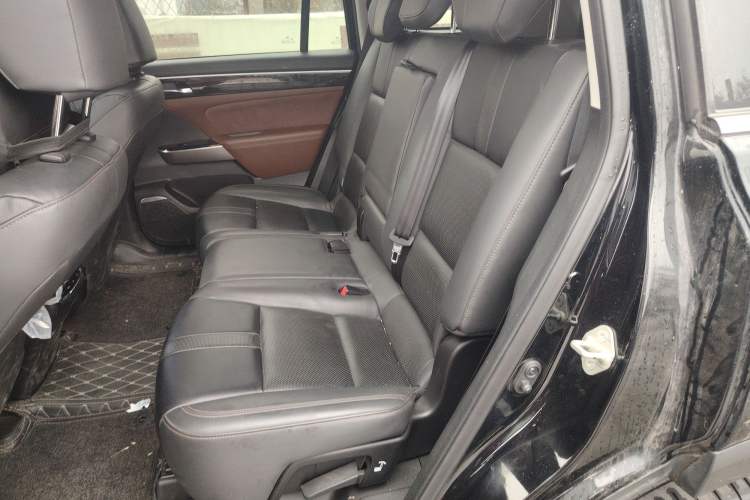 Used GAC Trumpchi GS8 2017 320T Two-Wheel Drive Luxury Smart Connectivity Version (7 Seats)
