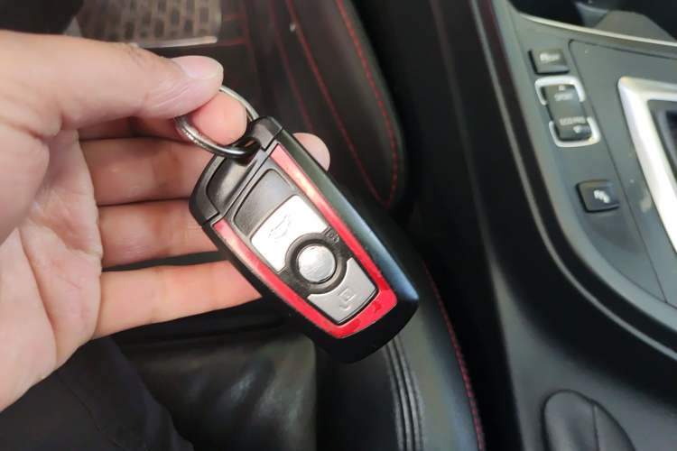 Used BMW 3 Series 2013 Facelifted 328i Sport Design Package
