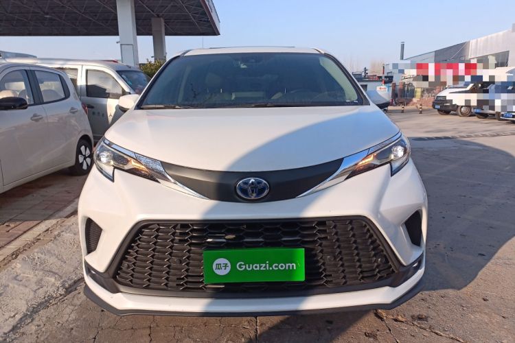 Used Toyota Granvia 2023 2.5L Hybrid Comfort Edition
