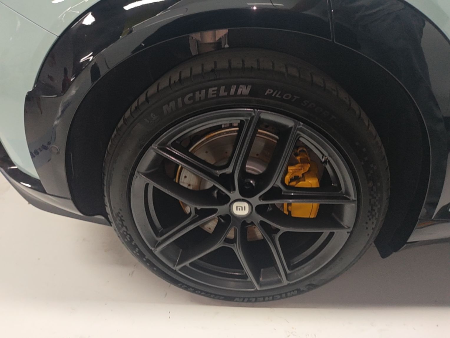 Xiaomi Auto YU7 2025 Ultra-Long Range High-Performance All-Wheel-Drive Max Edition — снимка 11