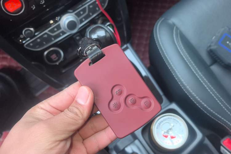 Used Renault Koleos 2013 2.5L Two-Wheel Drive Comfort Edition