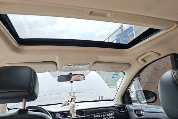 Used Dongfeng Fengon 580 2017 1.8L Manual Comfort Model
