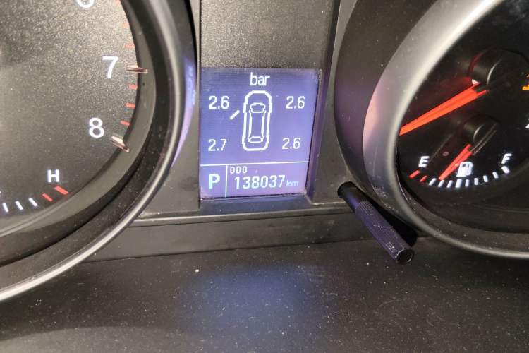 Used Haval H6 2013 Upgraded Model 2.4L Automatic Two-Wheel Drive Elite Version Odometer Close Up