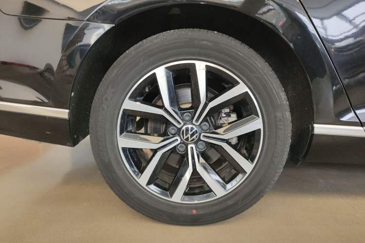 Used Volkswagen Magotan 2020 330TSI DSG Leading Model Exterior 5