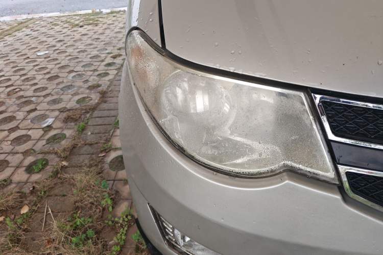 Used Wuling Hongguang 2014 1.2L S Comfort Model China IV
