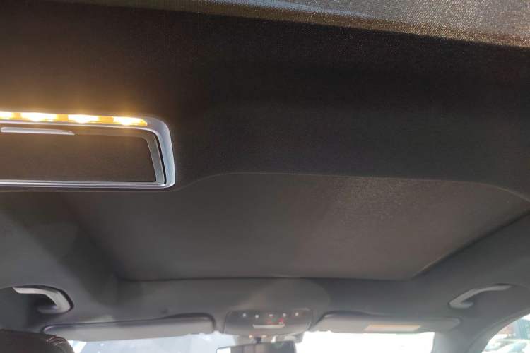 Used Mercedes-Benz GLC 2020 GLC 260 L 4MATIC Luxury Model
