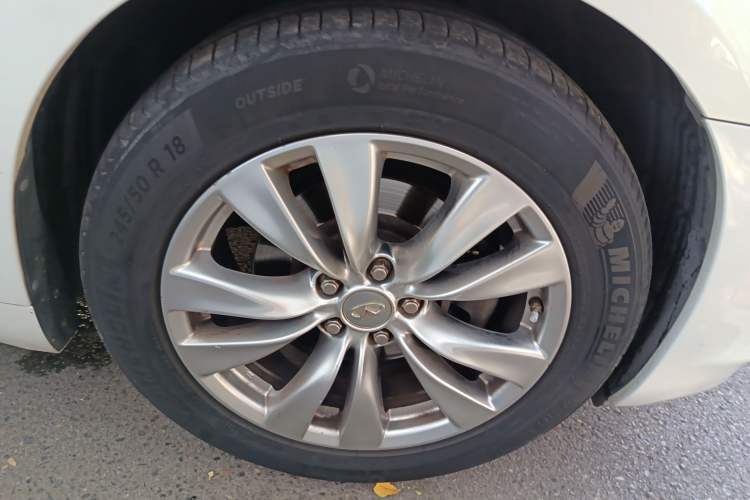 Used Infiniti Q70 2013 Q70L 2.5L Comfort Edition