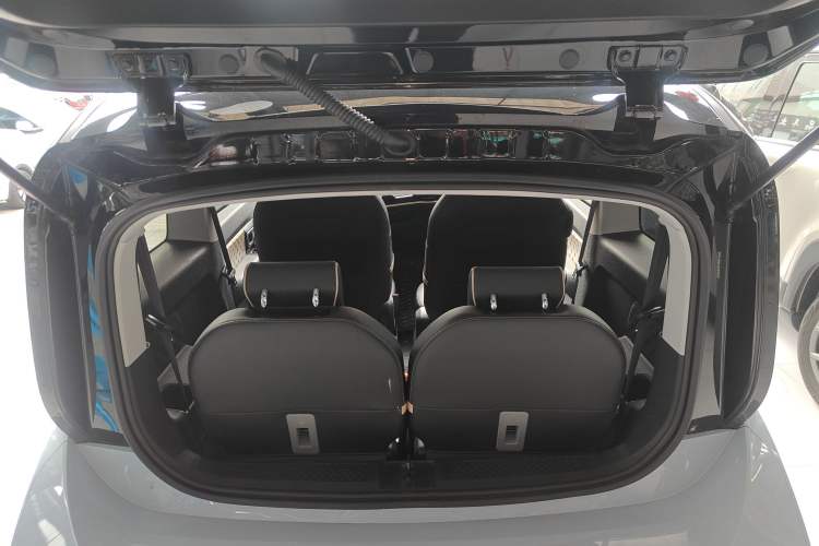 Used Baojun KiWi EV 2022 Artist Lite Edition Lithium Iron Phosphate
