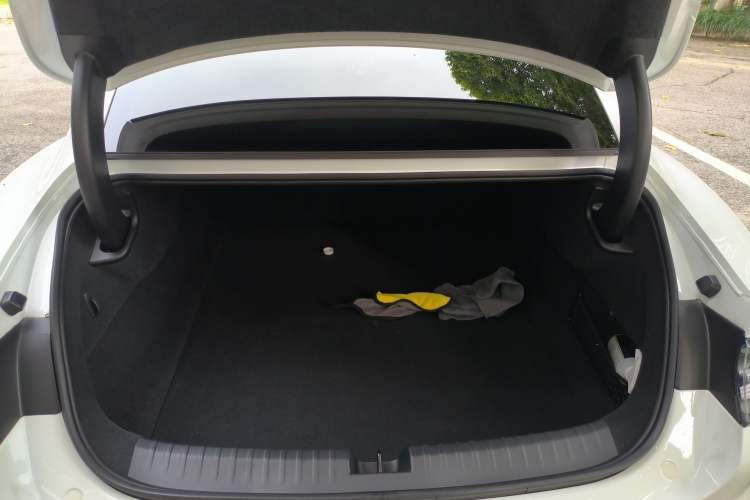 Used Xiaomi Auto SU7 2024 Rear-Drive Long-Range Intelligent Driving Version