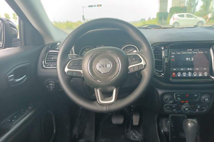 Used Jeep Compass 2019 220T Automatic Family Edition