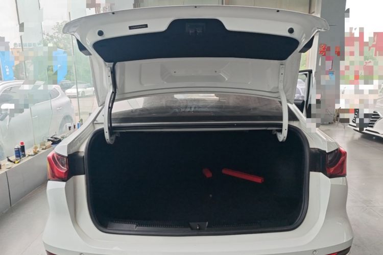 Used Roewe i5 2023 1.5L CVT Luxury Edition
