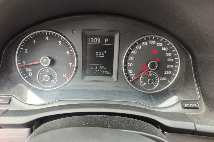 Used Volkswagen Sagitar 2011 1.6L Automatic Comfort Edition