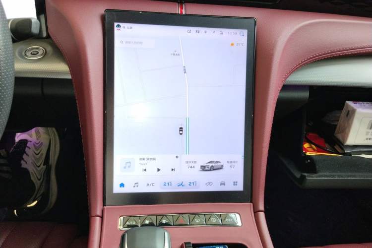 Used Hongqi H5 2024 2.0T Automatic Smart Connect Flagship Edition
