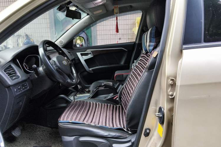Used Geely Auto GX9 2014 2.4L Automatic Two-Wheel Drive Deluxe Model Left Front Seat