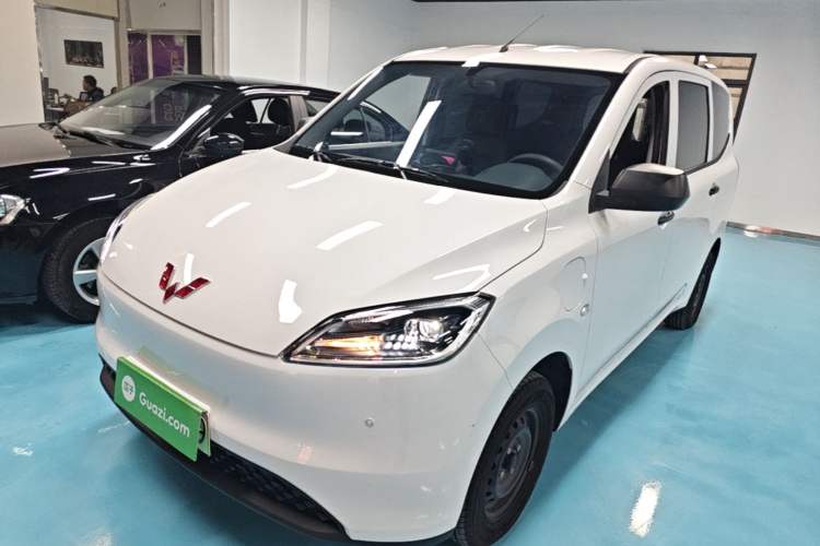Used Wuling Hongguang New Energy 2024 All-Electric Model 300KM Practical Version