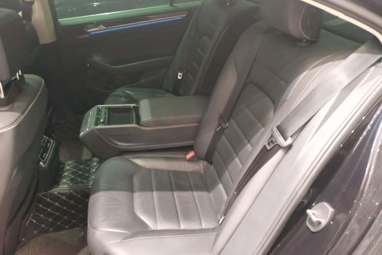 Used Volkswagen Phideon 2018 Revised Version 380TSI Two-Wheel Drive Business Edition
