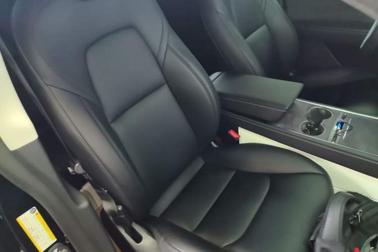 Used Tesla Model Y 2023 Rear-Wheel-Drive Version