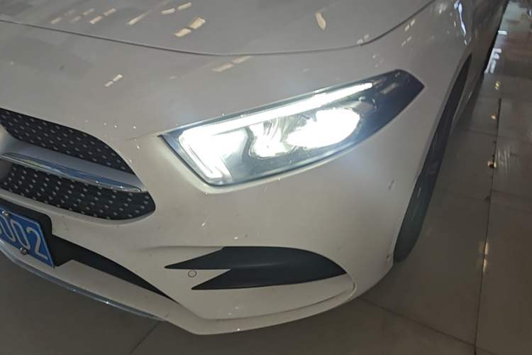 Used Mercedes-Benz A-Class 2022 Revised Version A 200 L Sport Sedan Fashionable Style