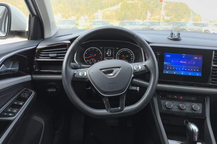 Used Jetta VS7 2023 280TSI Automatic Trend Edition
