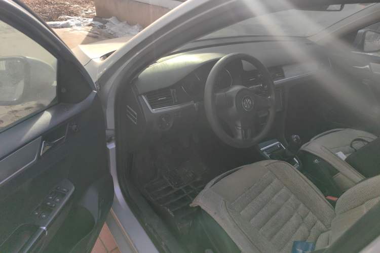 Used Volkswagen Bora 2013 1.6L Manual Fashion Edition
