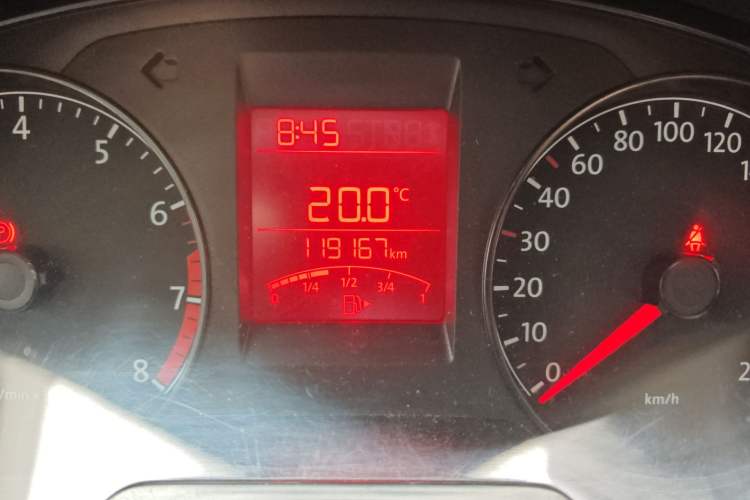 Used Volkswagen Santana 2013 1.6L Manual Fashion Edition Odometer Close Up