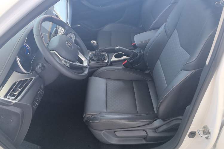 Used CHANGAN Eado 2019 1.6L GDI Manual Value Edition China VI Standard