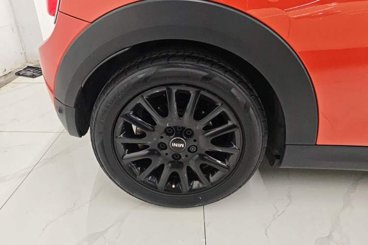 Used MINI 2018 1.5T ONE PLUS Right Rear Wheel Hub