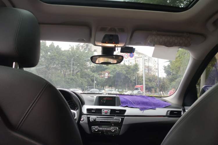 Used BMW X1 2016 sDrive18Li Fashion Model Headliner