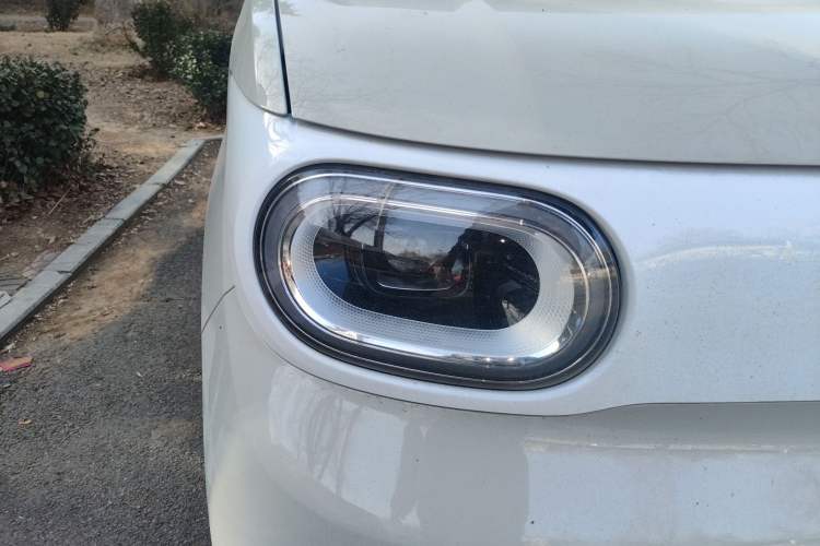 Used Wuling Hongguang MINIEV 2024 3rd Generation 215km Youth Edition Right Front Headlight