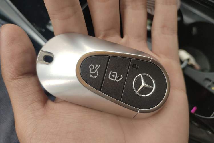 Used Mercedes-Benz C-Class 2025 C 260 L Sport Edition Vehicle Key