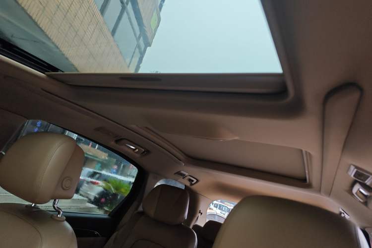 Used Buick GL8 2017 ES 28T Flagship Model China V Standard
