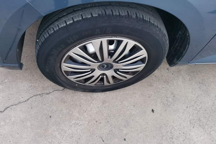 Used Wuling Hongguang PLUS 2020 1.5L Manual Standard Edition 5 Seats
