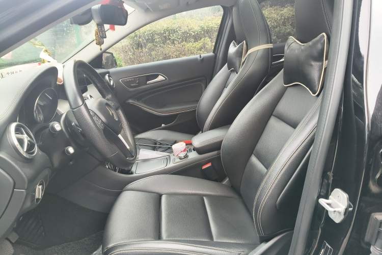 Used Mercedes-Benz GLA 2016 GLA 220 4MATIC Luxury Model
