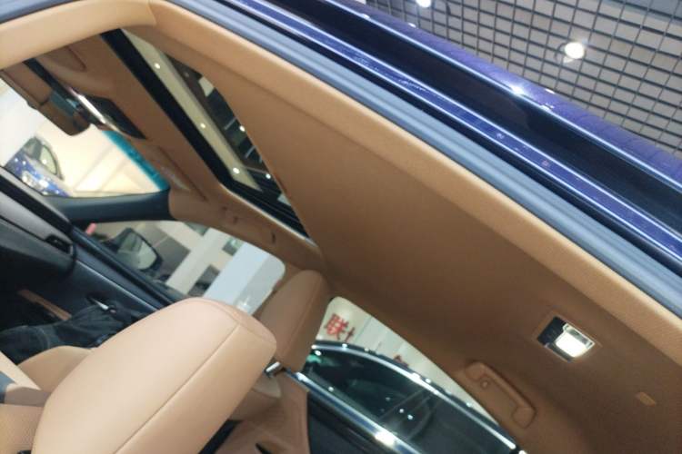 Used Lexus ES 2023 200 Excellence Edition Headliner