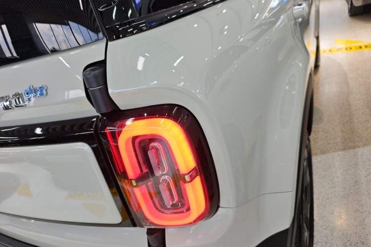 Used Baojun Spark EUV 2026 301km Flagship Edition Right Rear Taillight