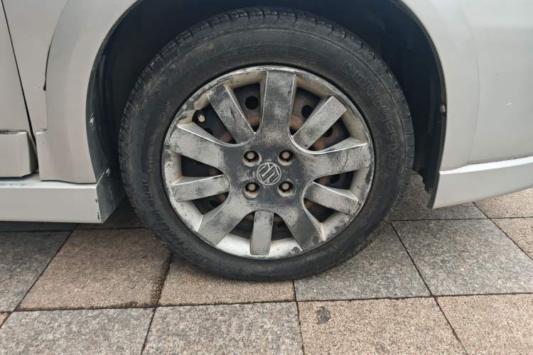 Used Suzuki Liana 2013 Hatchback 1.4L Manual Standard Model 2 Right Front Wheel Hub