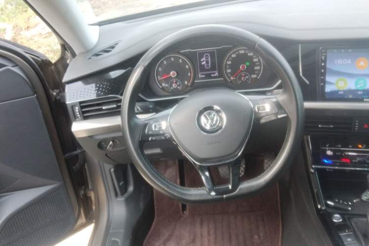Used Volkswagen Passat 2020 330TSI Elite Edition China VI Steering Wheel
