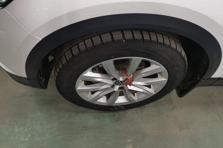 Used Volkswagen T-ROC 2018 280TSI DSG Two-Wheel Drive Advanced Version China V Emission Standard