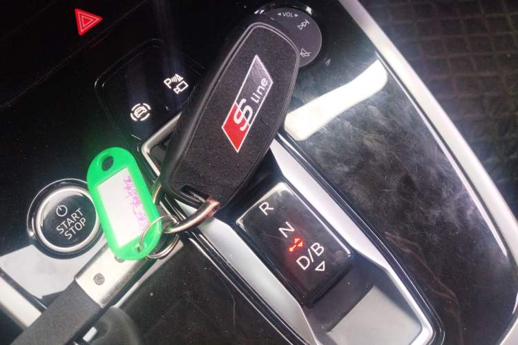 Used Audi Q4 e-tron 2024 40 e-tron Adventure Edition Vehicle Key