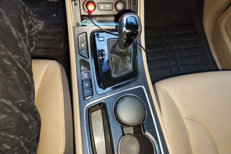 Used Baojun 730 2017 1.8L iAMT Prestige Version 7 Seats
