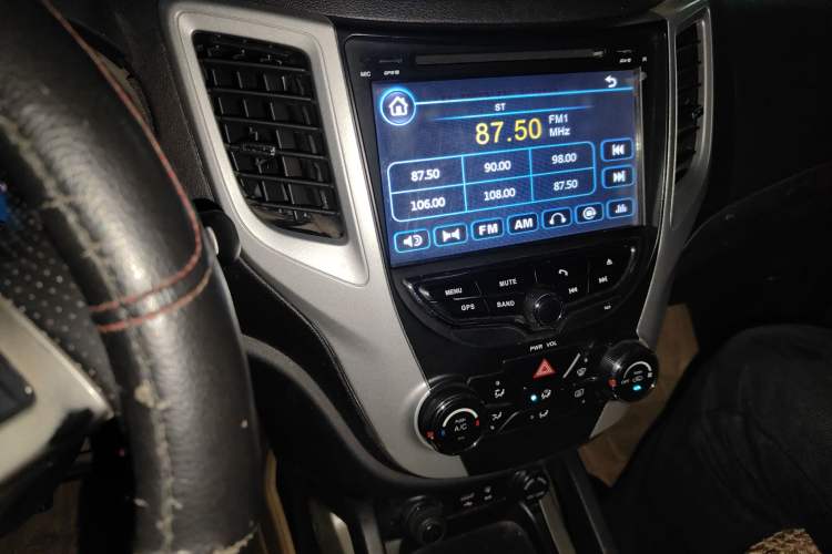 Used Changan CS35 2014 1.6L Manual Luxury Model China IV Standard
