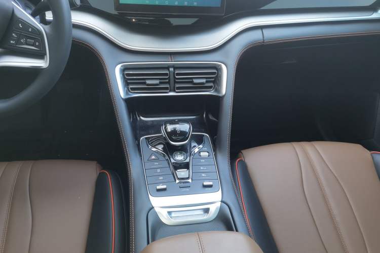 Used BYD Song PLUS 2020 1.5T Automatic Luxury Version Gear Lever