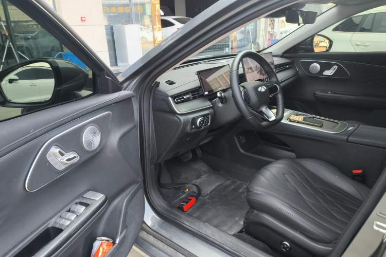 Used Chery Fengyun A8L 2025 1.5 TGDI 145 km Luxury Version
