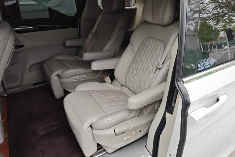 Used Buick GL8 2017 ES 28T Comfort Model China V Standard Left Rear Seat