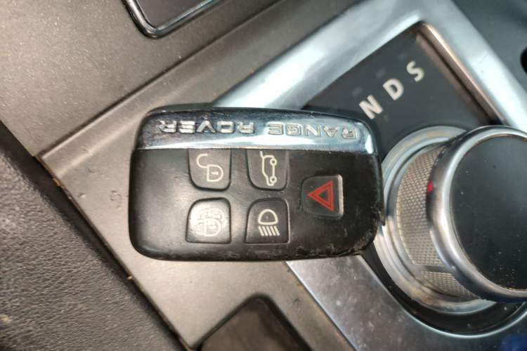 Used Land Rover Discovery 2014 3.0 SDV6 HSE Diesel Edition
