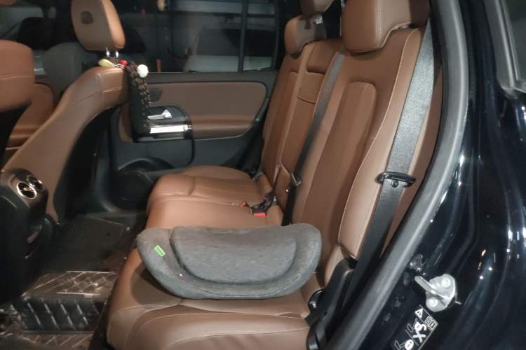 Used Mercedes-Benz GLB 2020 GLB 200 Dynamic Edition Interior 4