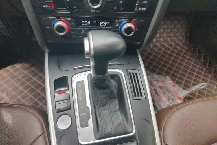 Used Audi A4L 2016 35 TFSI Collector's Edition Automatic Standard Model
