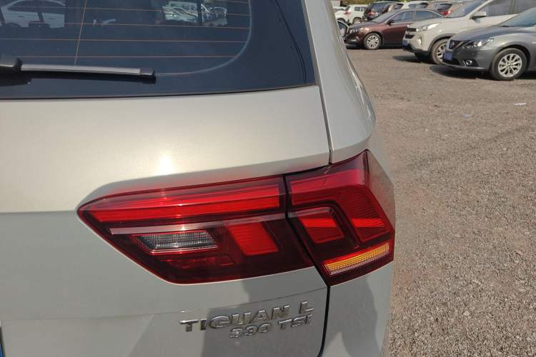 Used Volkswagen Tiguan L 2018 330TSI Automatic Two-Wheel Drive Luxury Edition
