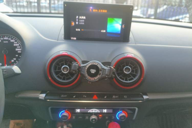 Used Audi A3 2020 Limousine 35 TFSI Style Edition China VI Emission Standard Audio And AC Panel