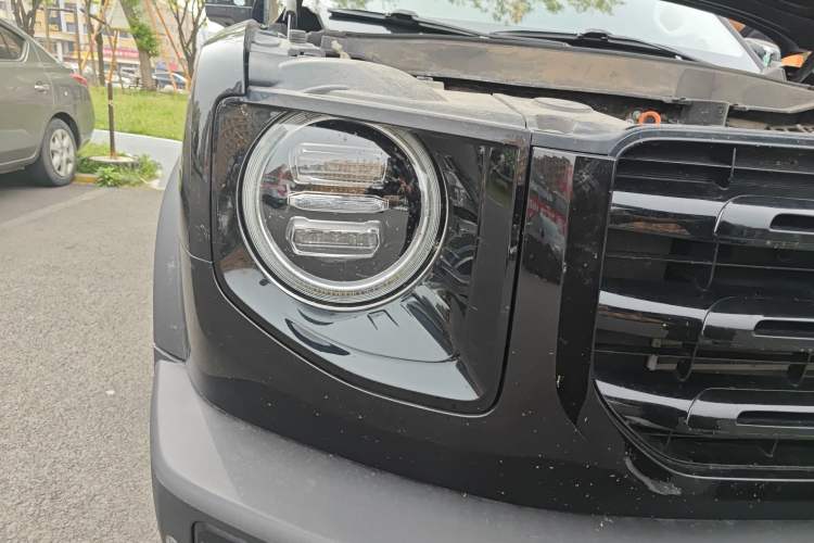 Used Haval DARGO 2021 1.5T DCT Two-Wheel Drive Border Collie Edition Right Front Headlight